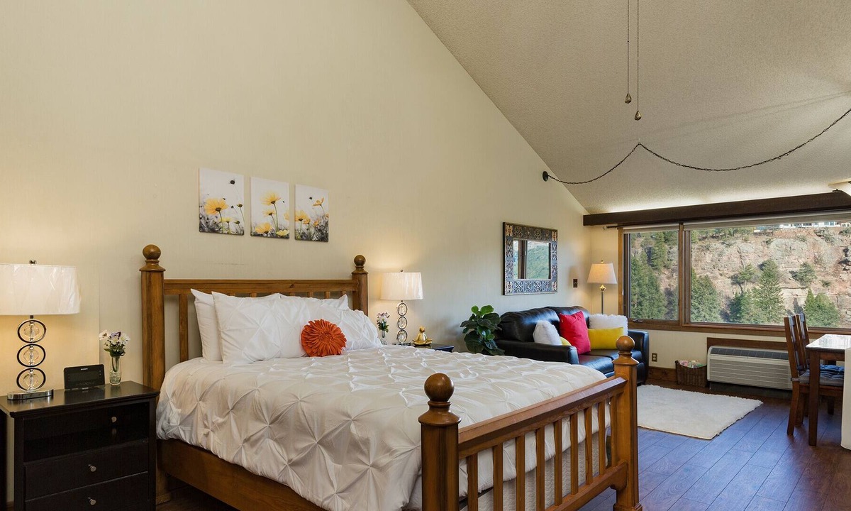 Purgatory Cabin | 10 min to Ski - AC - Pool/Hot Tub - Golf - Views - Lodge #410