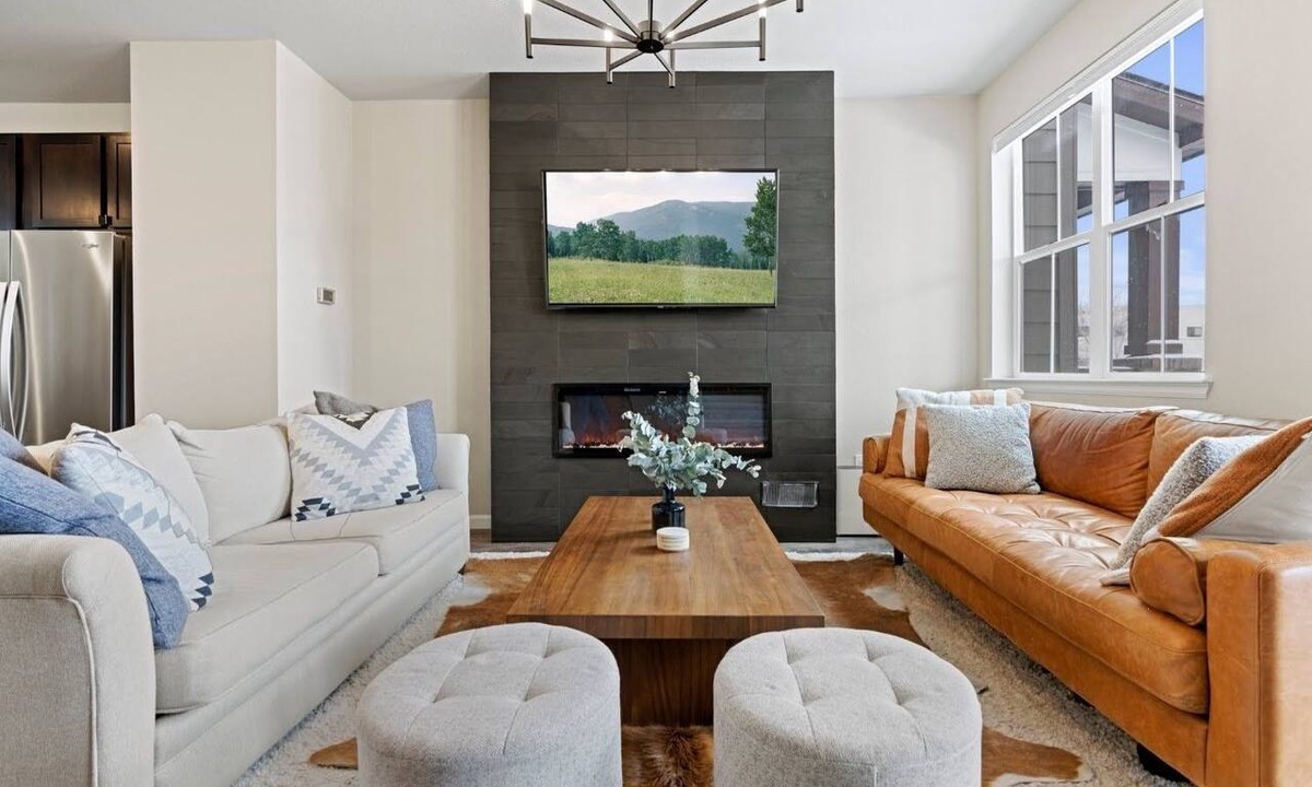 Eiber House | 15 min from Red Rocks - 2 BR/4 Bath Townhome in Lakewood