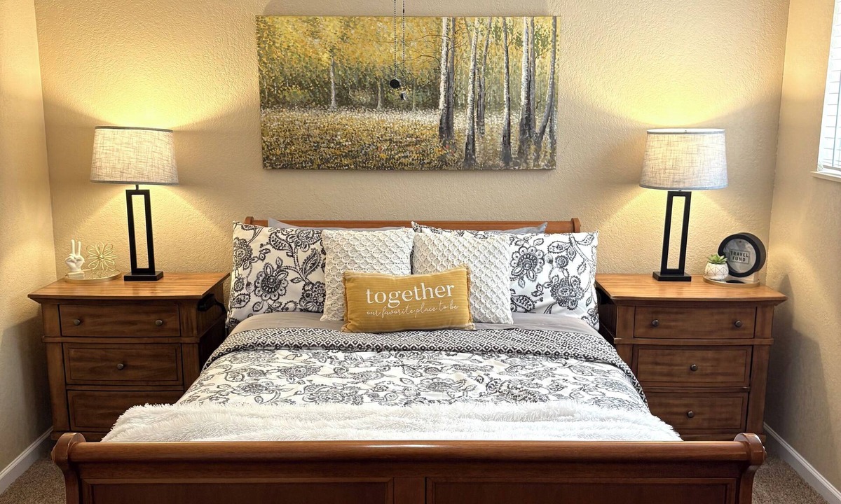 Brian Head Condo | 1BD Ski-in/Ski-out Condo Near Lift 8 & 1. Grab a Lift and Ski To Either Lodge.