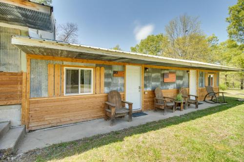 Lakeview House | 2 Mi to White River: 3-Cabin Anglers Paradise!
