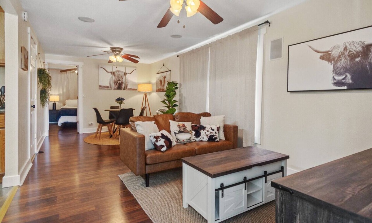 Lincoln Apartment | 24th Street Perch | 1BR King + Twin