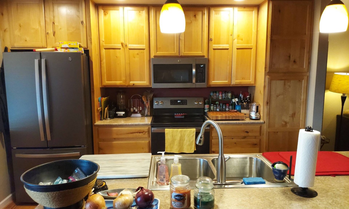 Fort Collins House | 3 BR house with deck and large back yard located on bike trail & public bus stop