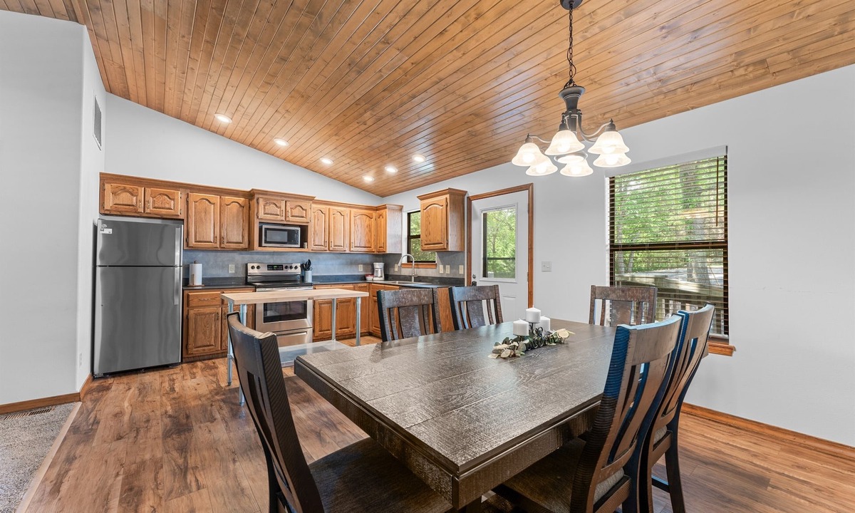 Kimberling City Cabin | 3 BR Waterfront Cabin w/Pool + Swim & Boat dock