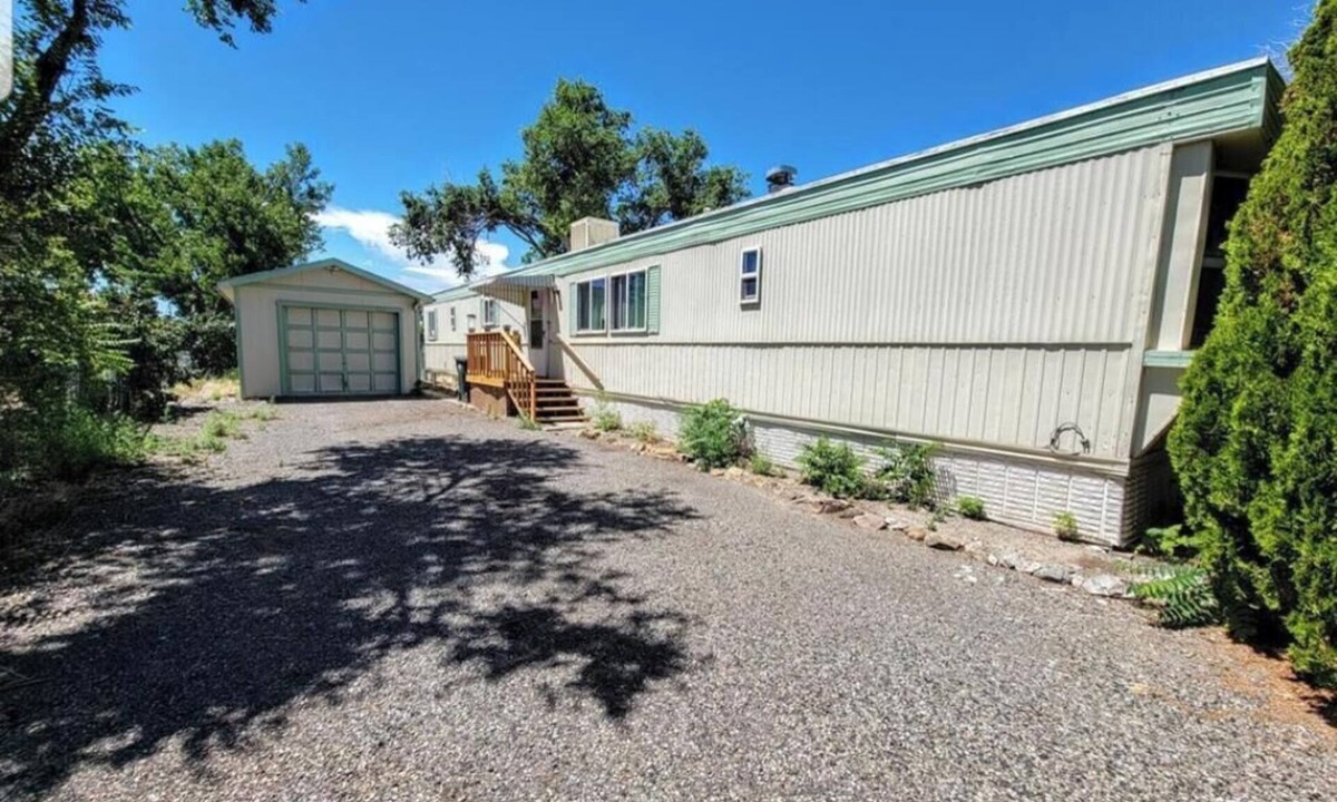 Pueblo West House | 3 room 2 bath Spacious Cozy Place