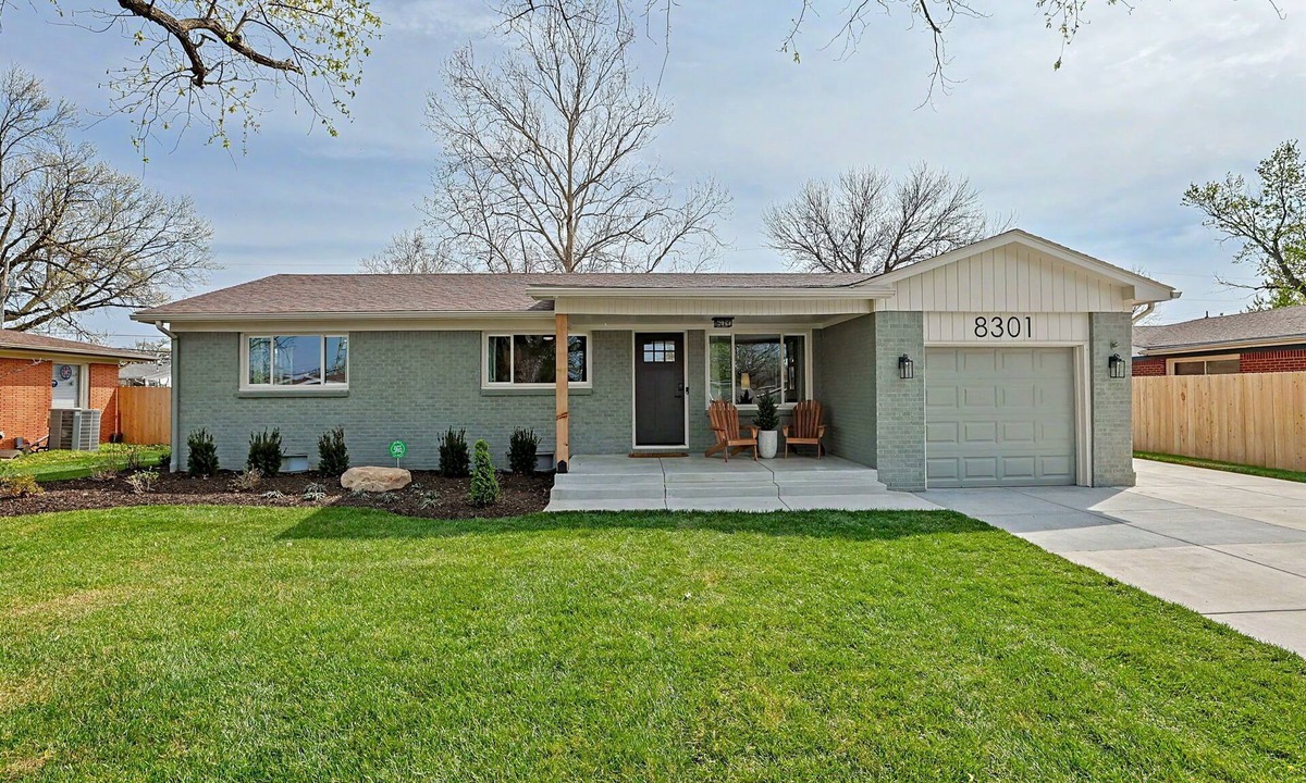 Wichita House | 3Bedroom Escape W/Pool Table + Workout Room