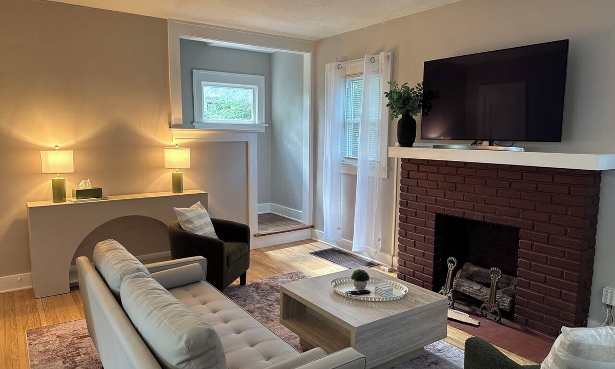 College Hill House | 3BR Family and Pet-Friendly College Hill Home Walk to Wesley