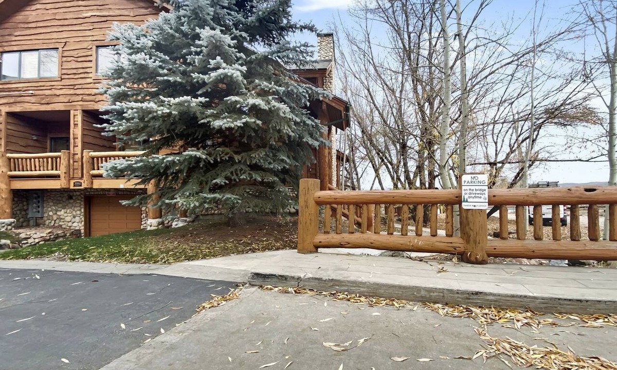 Park City Cabin | 6 A Timberwolf Lodge in Park City, Utah