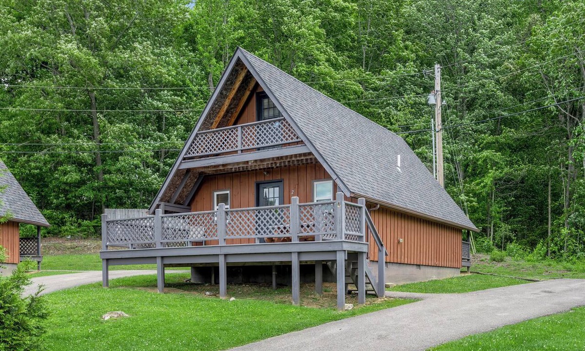 Farmers Cabin | A-Frame Lodge at Cave Run Lake & Marina - Cabin #2