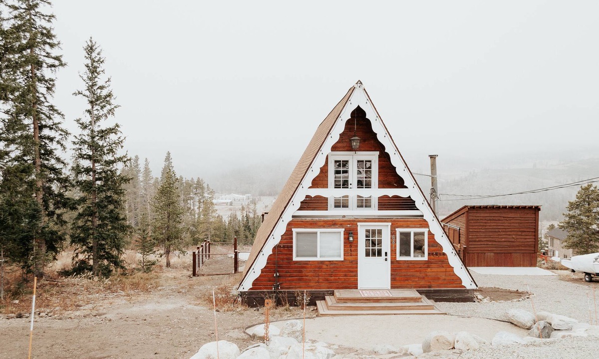 Breckenridge House | A-frame with spectacular views of the Ten Mile Range