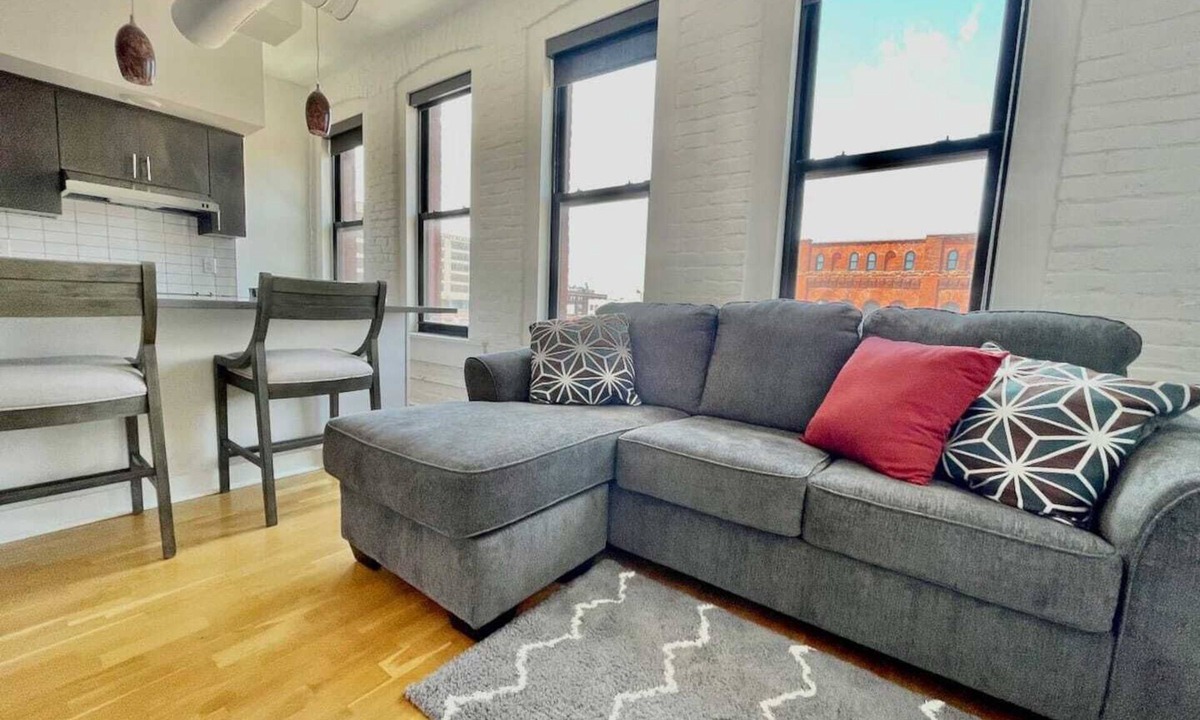 Old Market Apartment | A historic 700 square foot loft in the heart of the Old Market