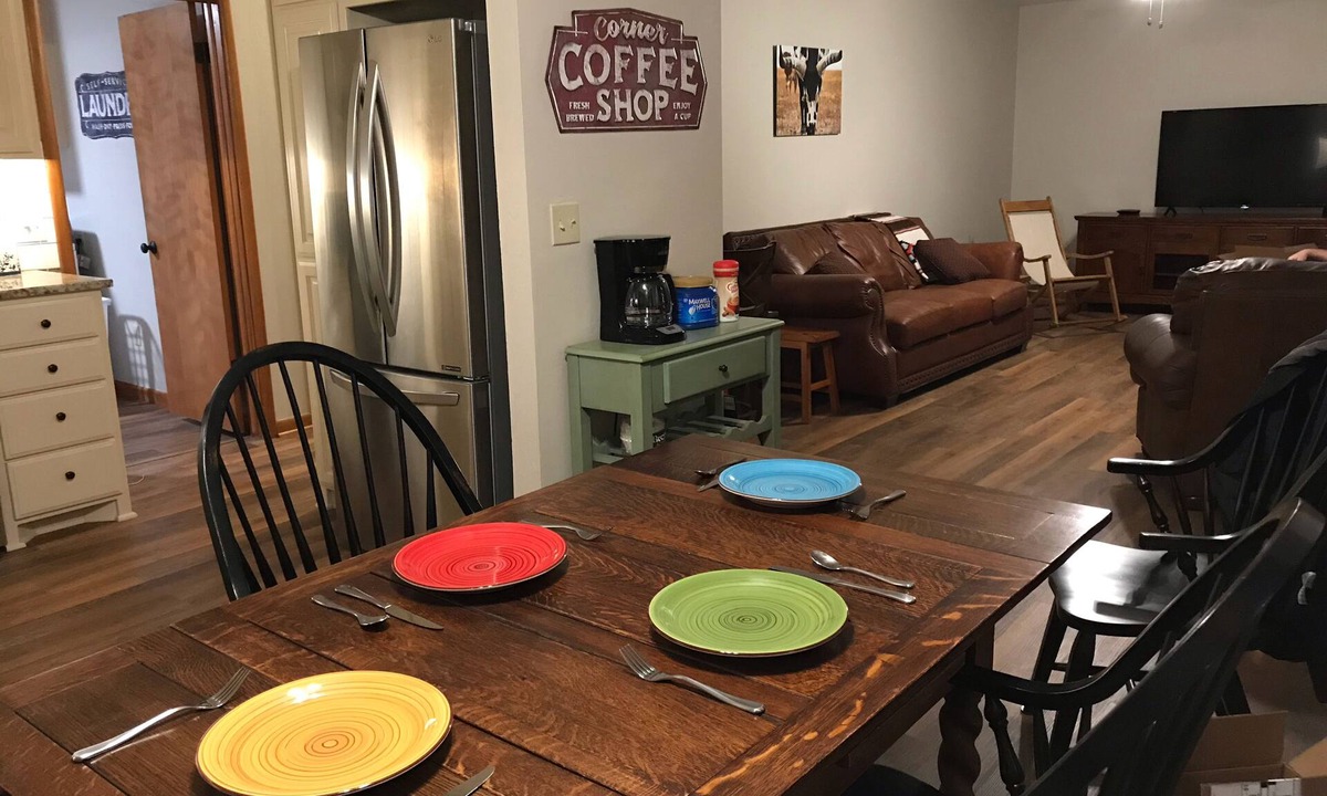 Kay County Cabin | A Home on the Range. 3 bedroom Ranch cabin near Kaw Lake.