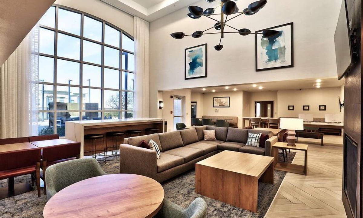 Albuquerque Apartment | Accessible 1BR Suite | Daily Breakfast, Pool & BBQ