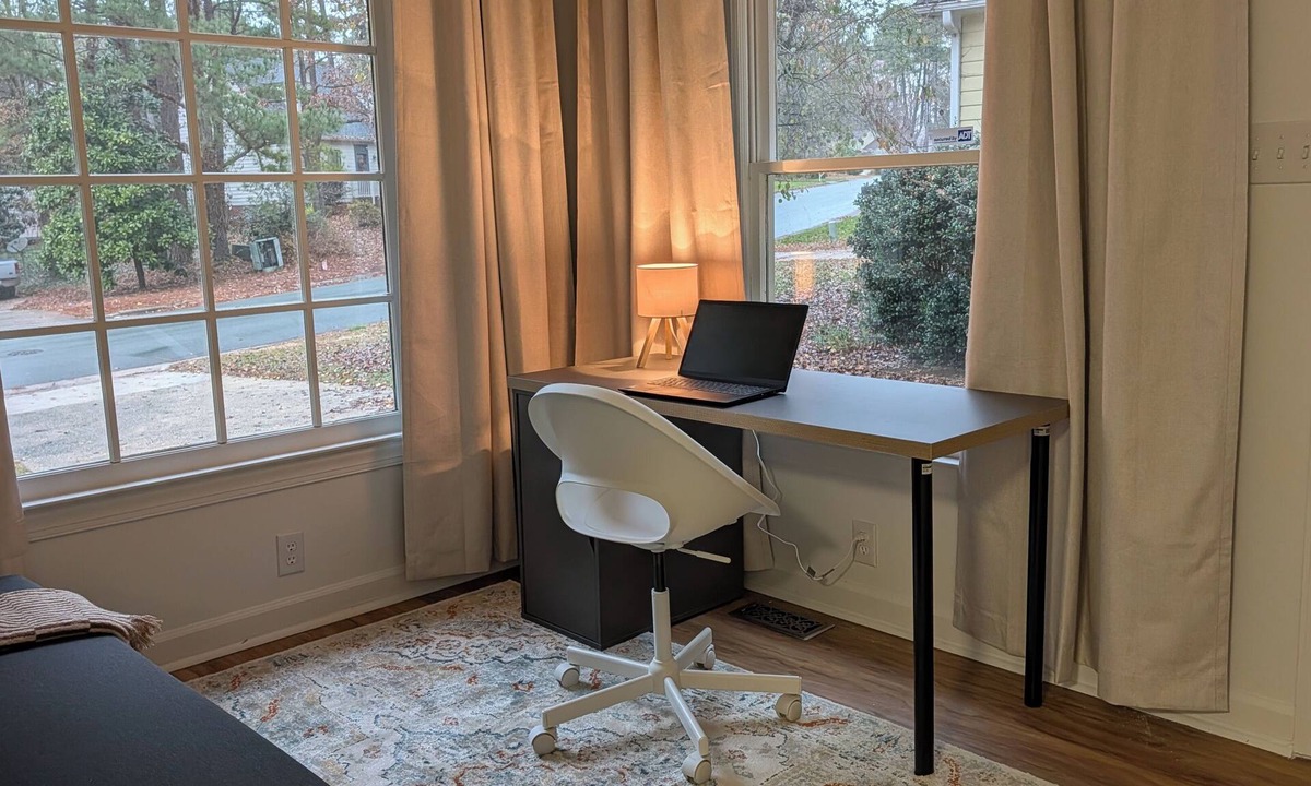 Woodcroft House | Adorable home between Duke and UNC alongside trails