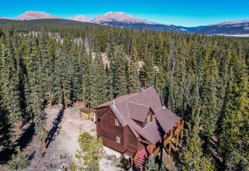 Valley of the Sun House | Alpine Escape - 3BR 3BA Cabin Near Breckenridge