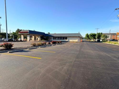 North Kansas City Hotel | American Inn North Kansas City
