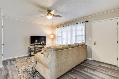 Andover House | Andover Bungalow - Sleeps 6