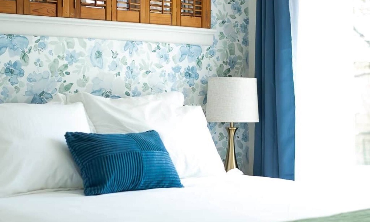Laramie House | Baker Street Cottage