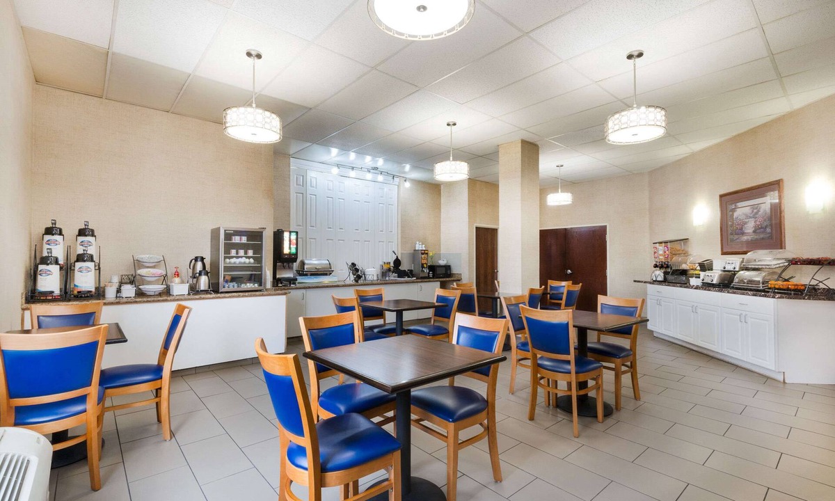 Briargate Hotel | Baymont by Wyndham Colorado Springs