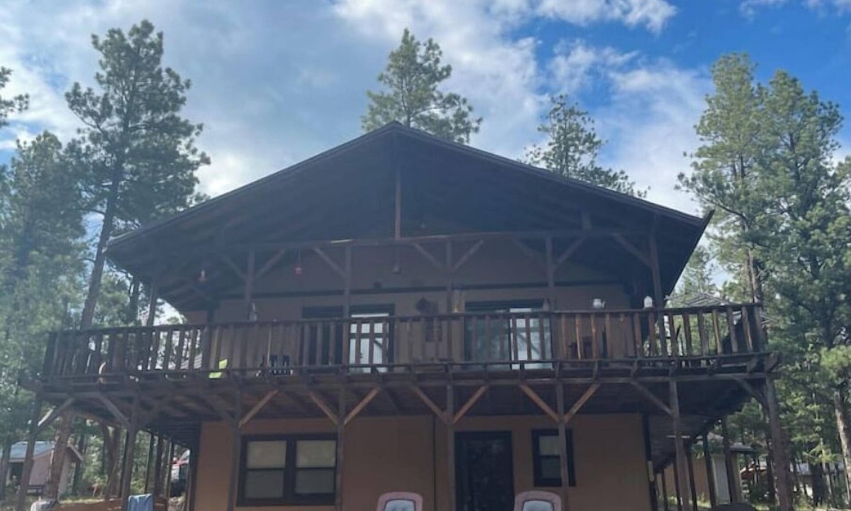 Guadalupita House | Beautiful 3/2 2 Story mountain home