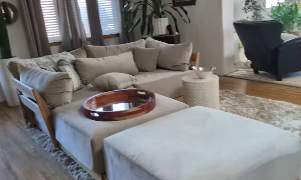 Espanola House | Beautiful Espanola influenced.