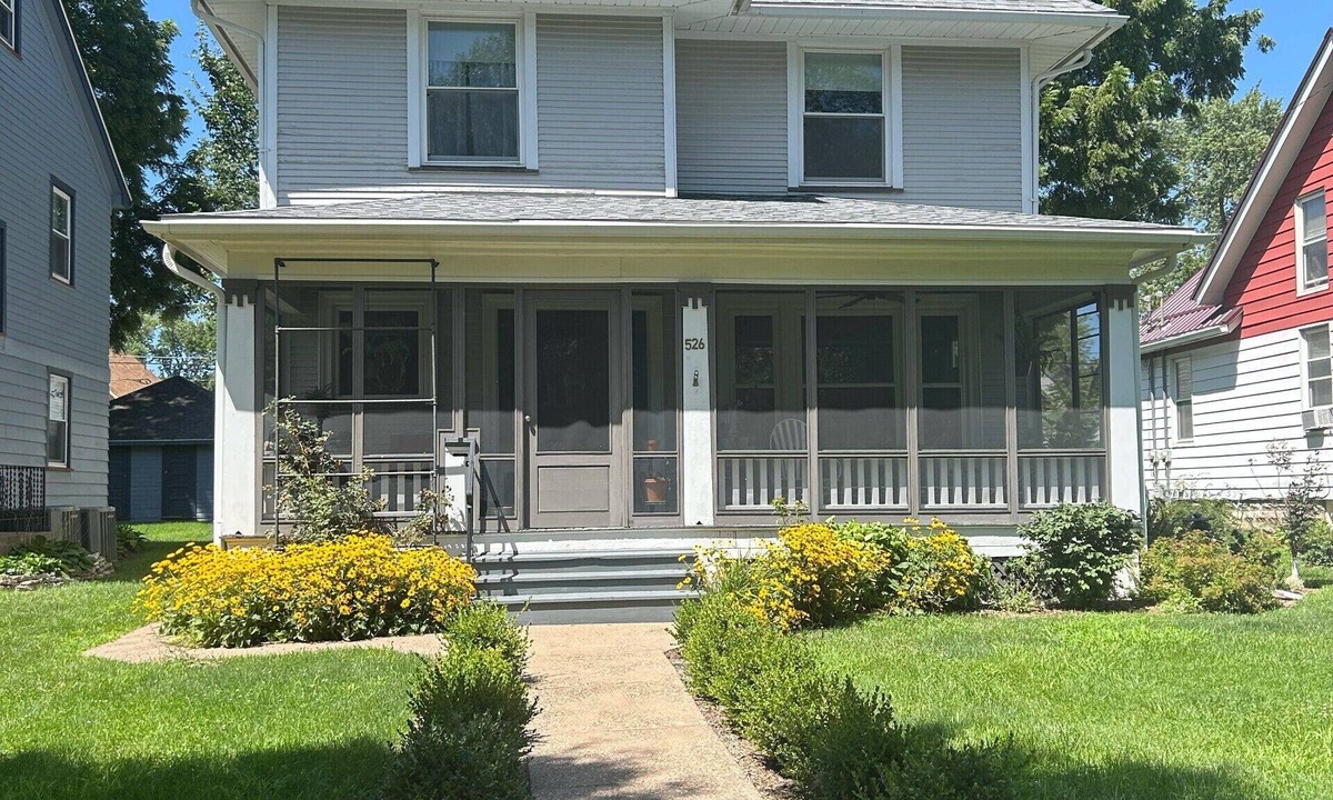 Davenport House | Beautiful restored 3-bedroom house in Davenport
