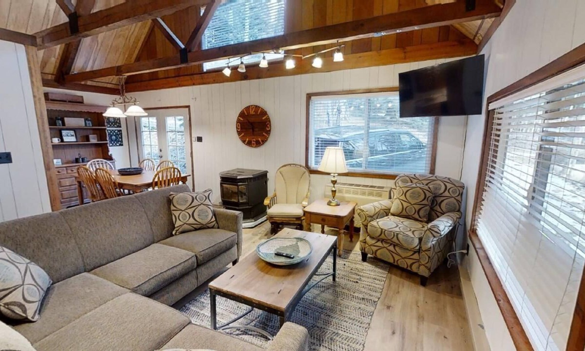 Red River Cabin | Bennett’s #38 Bitter Creek Cabin - New Property!