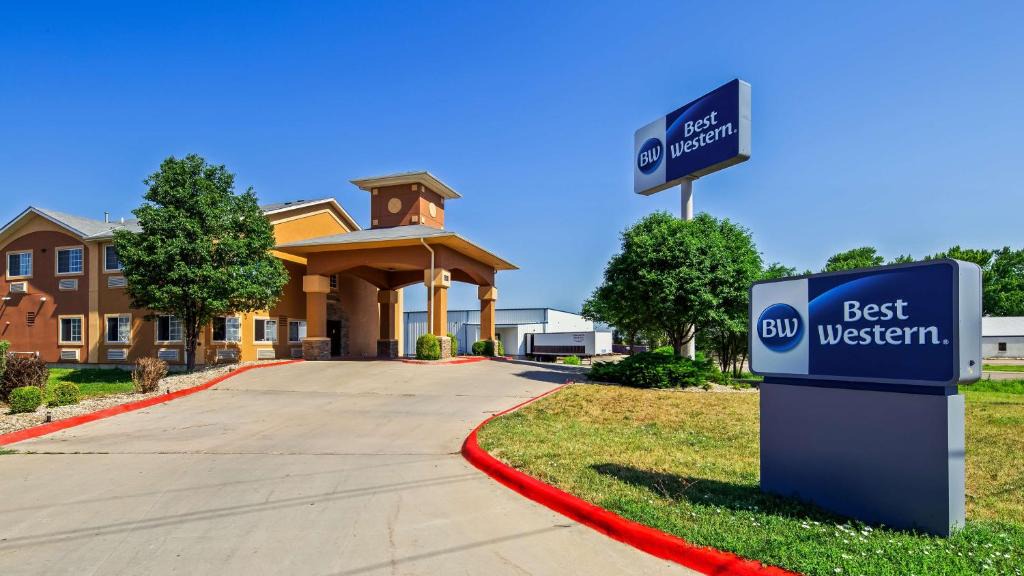 Manhattan Hotel | Best Western Manhattan Inn