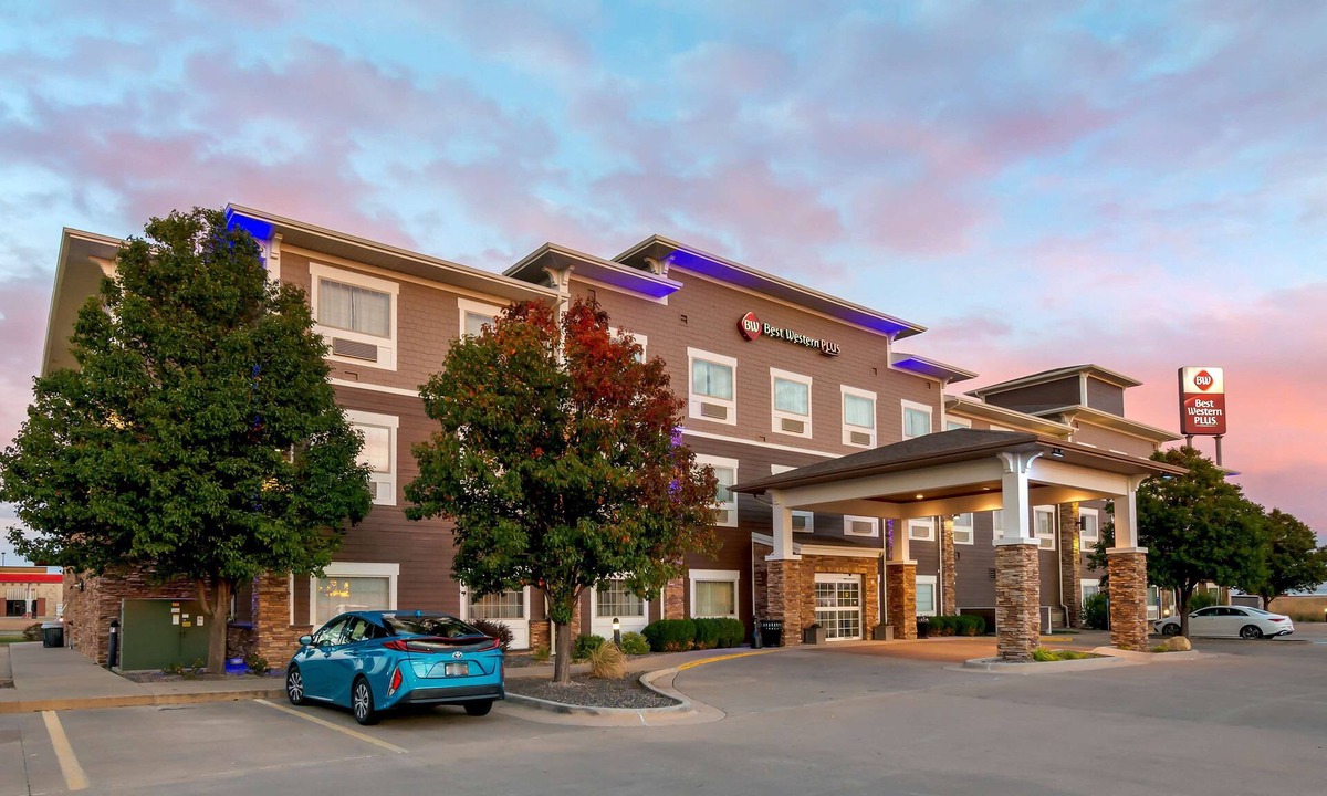 Hays Hotel | Best Western Plus Butterfield Inn