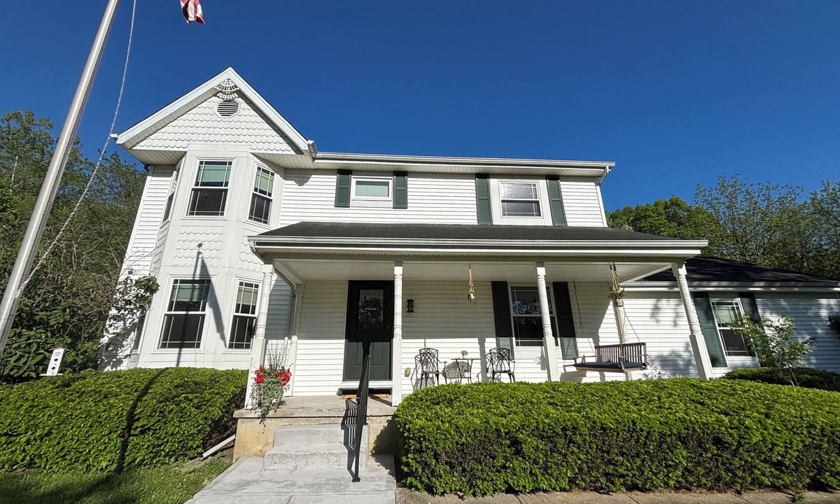 Union House | Between Ark & Creation Museum: A Nature-Rich Escape with Breathtaking Views