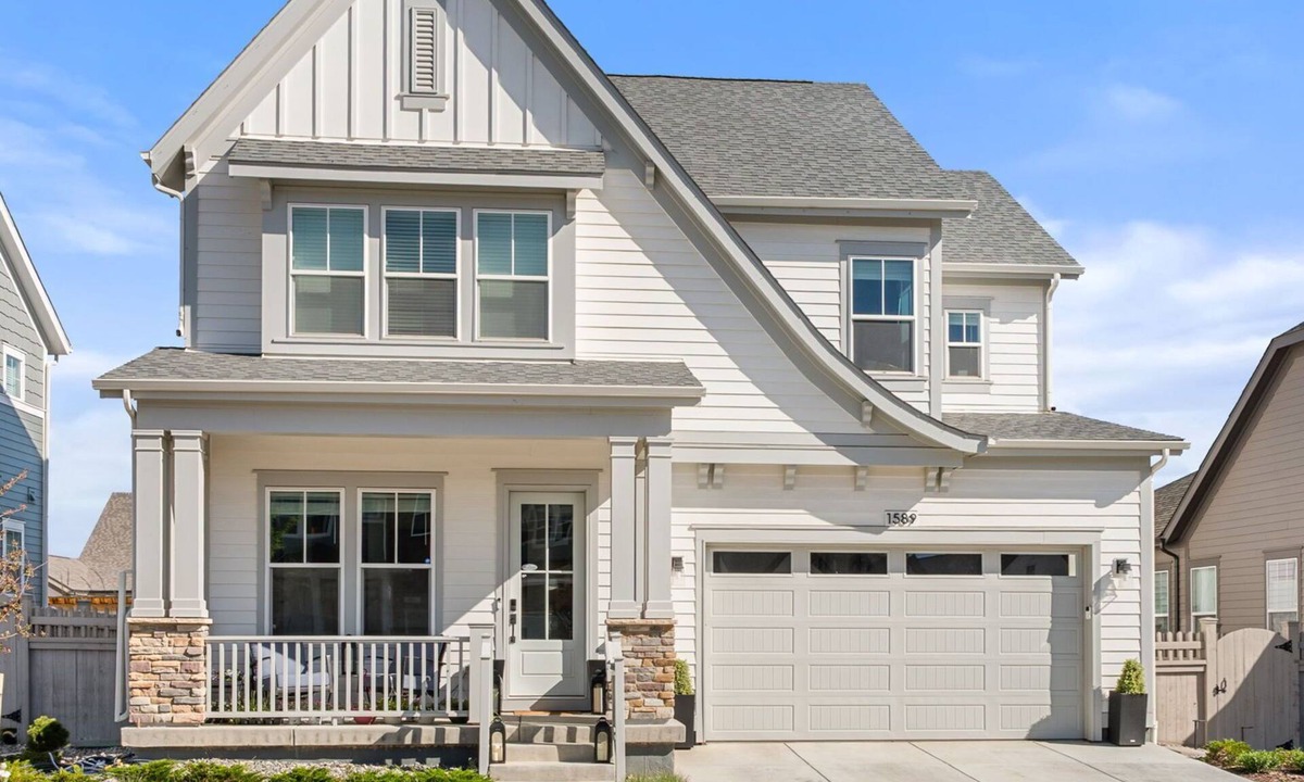 Erie House | Big beautiful new home super close to Denver Intl Airport, Denver, Boulder