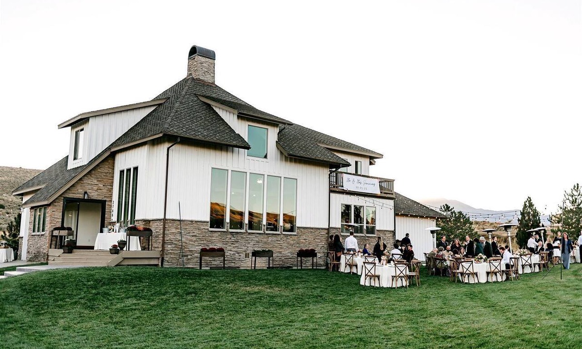 Eagle Mountain Cottage | Breathtaking Cottage with Hot-tub in Eagle Mountain, Utah