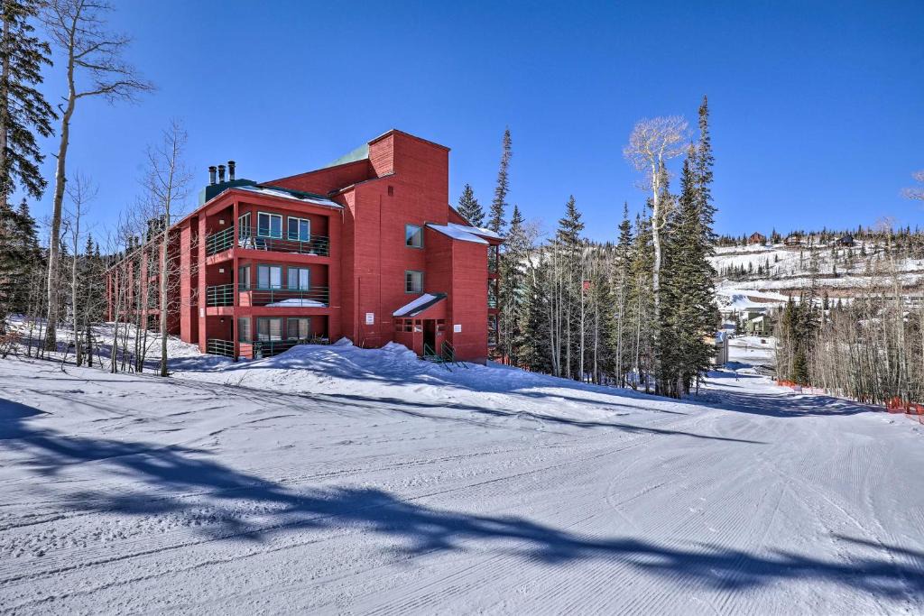Brian Head House | Brian Head Ski-In/Ski-Out Condo w/Resort Perks!