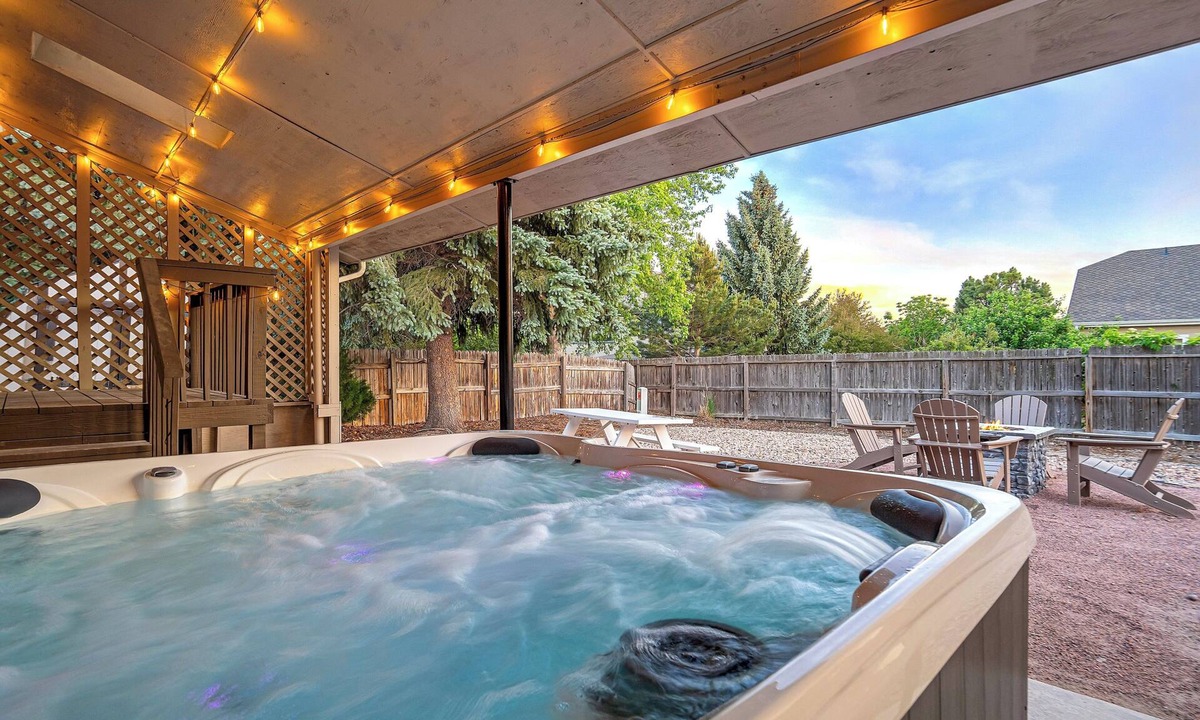 Briargate House | Briargate Basecamp | Hot Tub+GameRoom+Pet Friendly