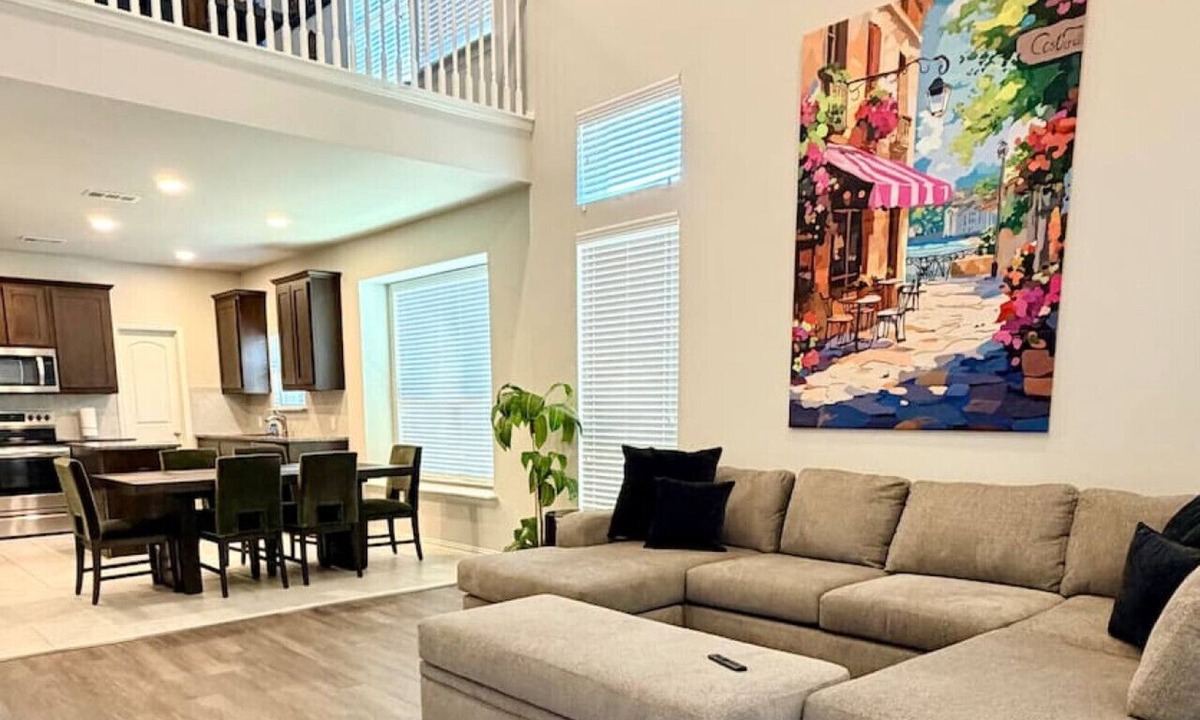Denton House | Bright Open-Concept 4BR Home w/Huge Backyard