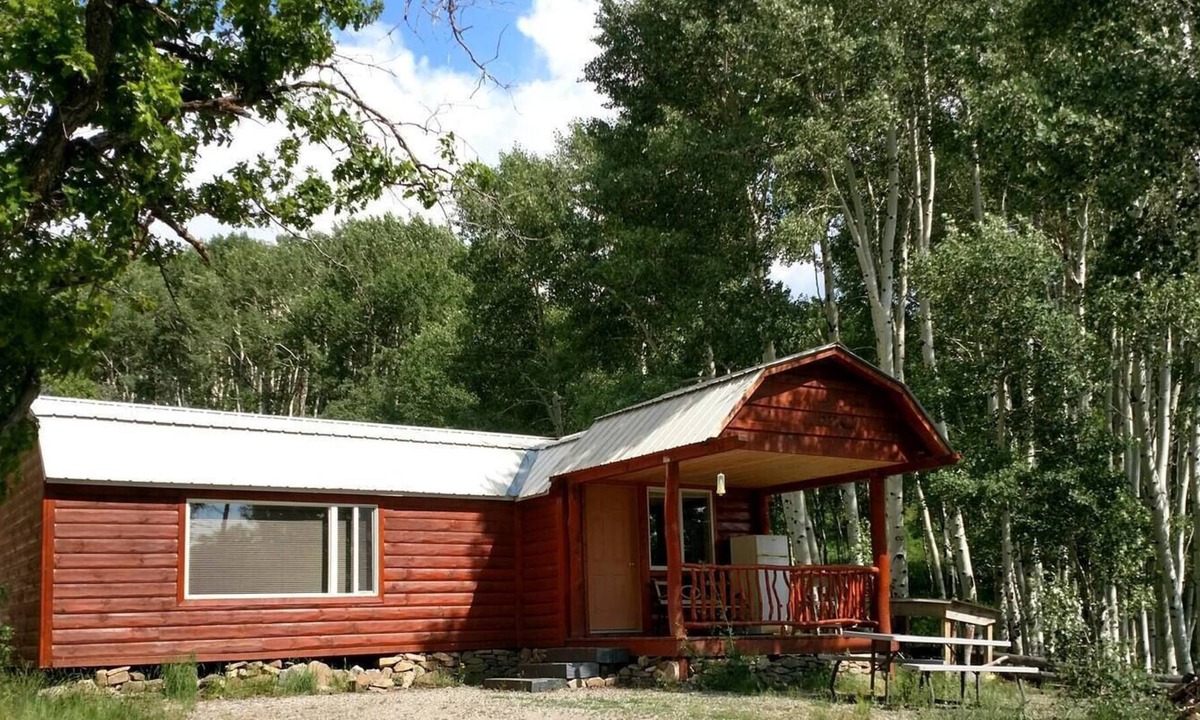 Monticello Cabin | Camp Jackson Lake Cabin Retreat