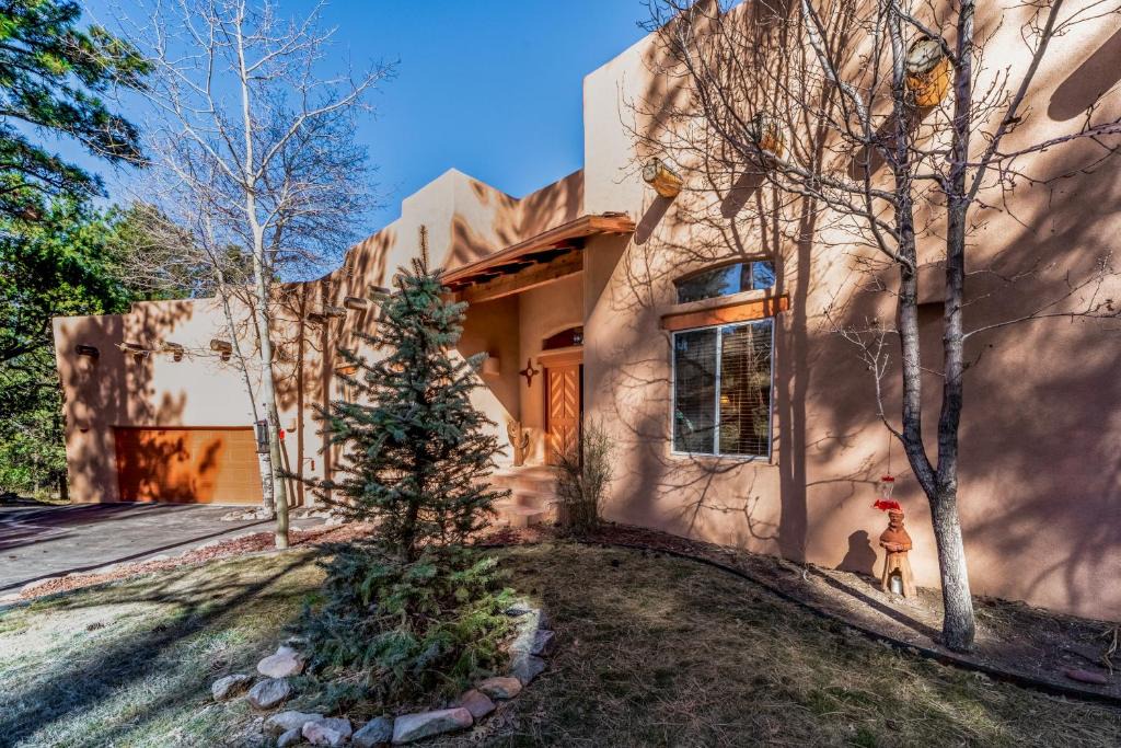 Alto House | Casa Escondida