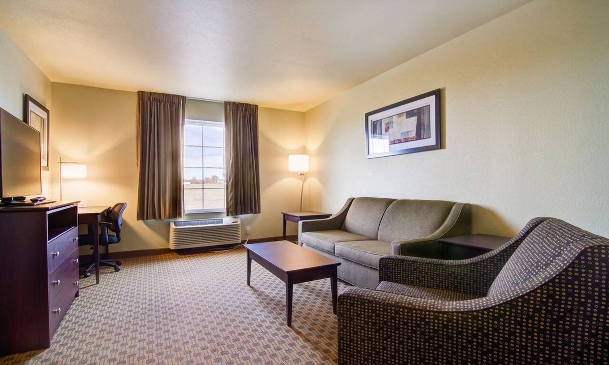 Quinter Hotel | Castle Rock Inn & Suites