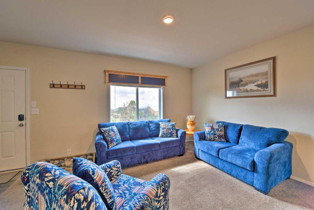 Cedaredge House | Cedaredge Hideaway w/Grill & Mountain Views!