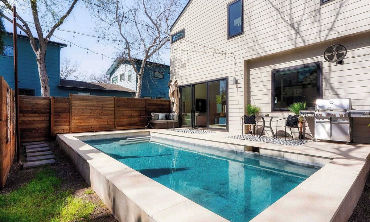 Brentwood House | Central Austin Oasis with Pool - Sleeps 9