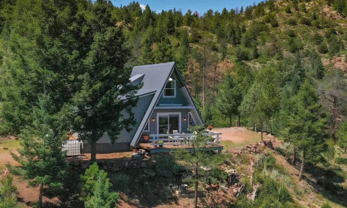 Florissant Cabin | Charming 3-bedroom cabin in Florissant, CO