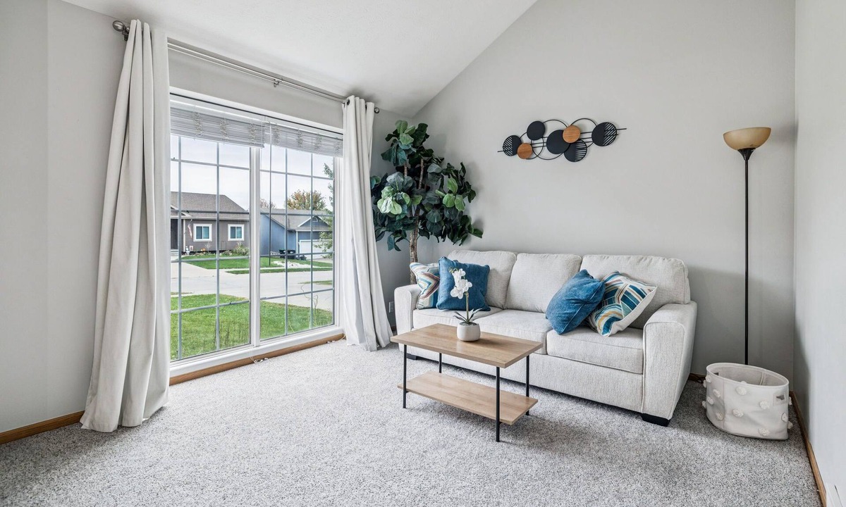 McArdle House | Charming 3-Bedroom House in Omaha – Quiet Stay Near Local Attractions