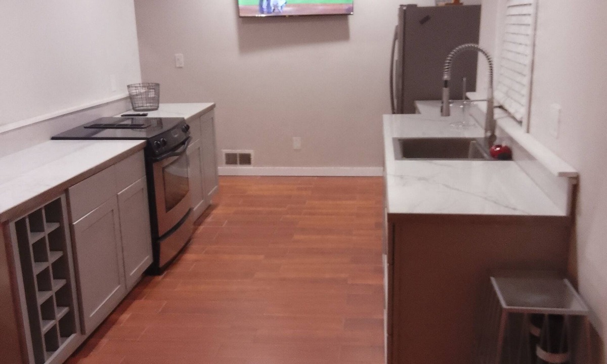 Raytown House | Charming 3-bedroom house in Kansas City with WiFi and AC Close to Arrowhead