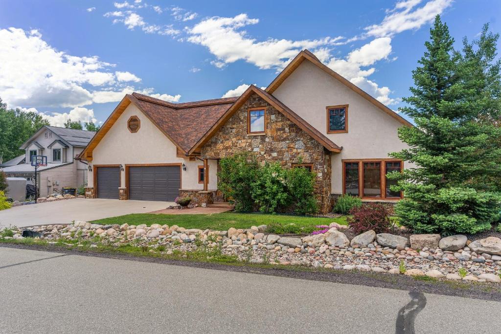 Steamboat Springs House | Cherry Drive home