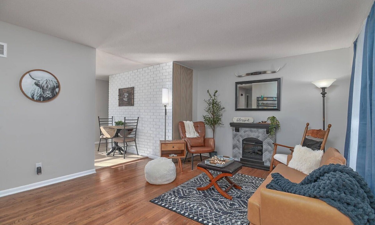 Waldron House | Close to 3 stadiums - 2K sqft home with 2 living rooms, game room, fenced yard