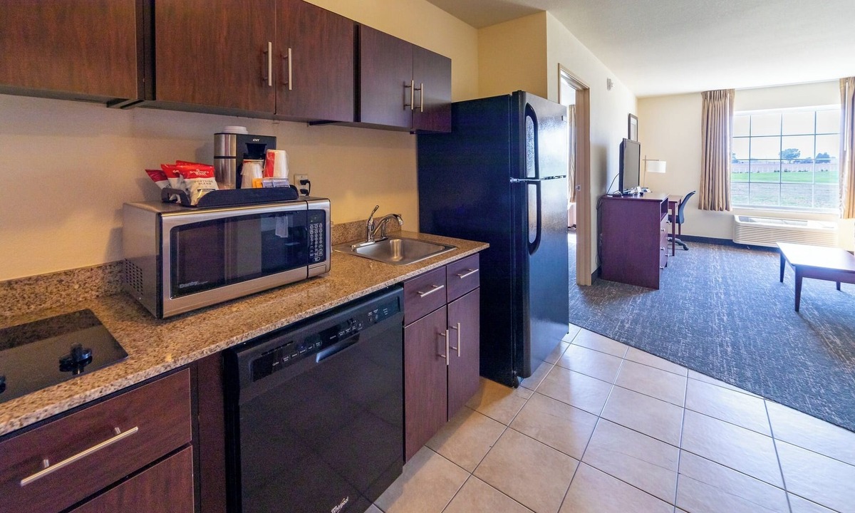 Eaton Hotel | Cobblestone Inn & Suites - Eaton