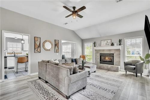 Bentonville House | Coler Comforts - Shared House