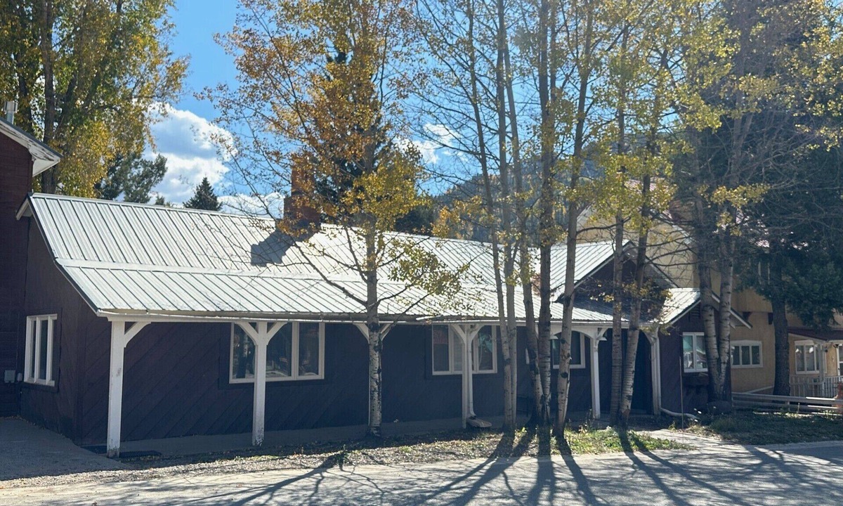 Red River Cabin | Collettes on Mallette