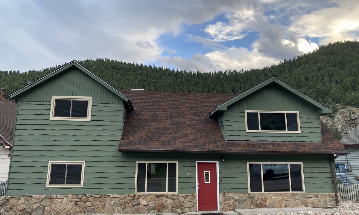 Idaho Springs House | Come ride the newly opened Argo Mine Gondola and stay ahead of the traffic.