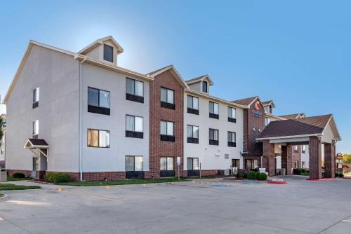Emporia Hotel | Comfort Inn & Suites Emporia