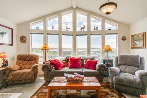 Indian Mountain House | Como Retreat with Mountain Views Near Hiking Trails